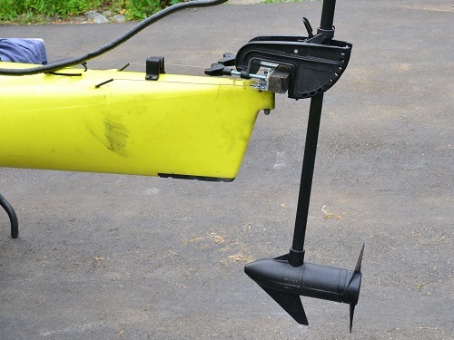 trolling motor connected to a kayak
